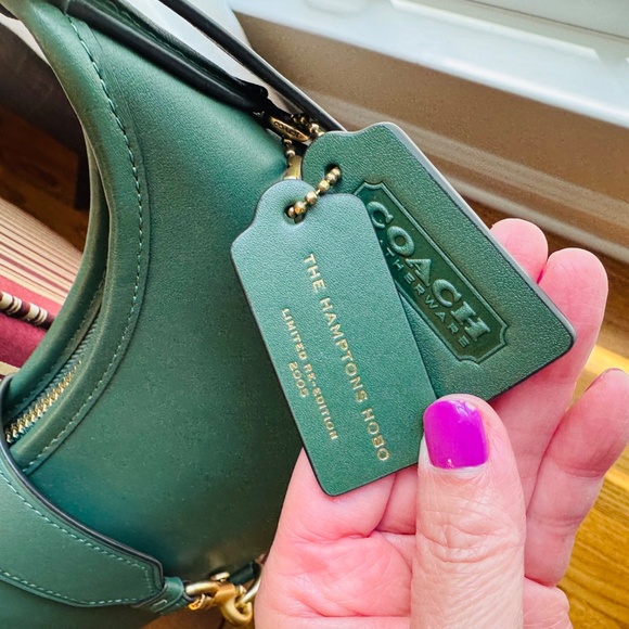 Coach Hamptons Hobo NWT- Green - Picture 7 of 7